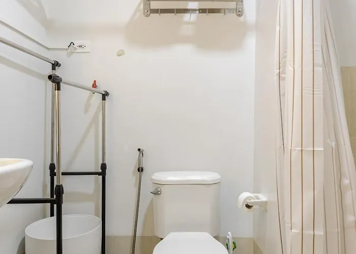Apartment 2br Fully Furnished Trees Residences Near Sm Fairview With Netflix And Karaoke