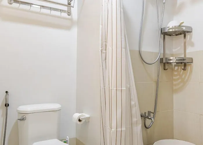 2br Fully Furnished Trees Residences Near Sm Fairview With Netflix And Karaoke *