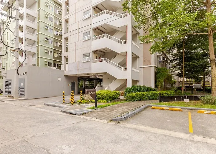 2br Fully Furnished Trees Residences Near Sm Fairview With Netflix And Karaoke Apartment